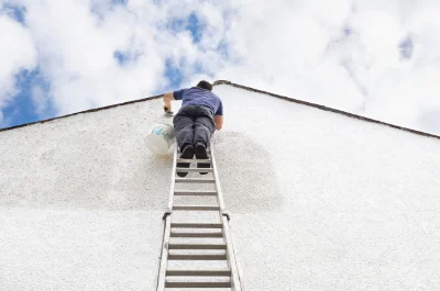 Peinture extérieure à la Tourette — façades et ravalement